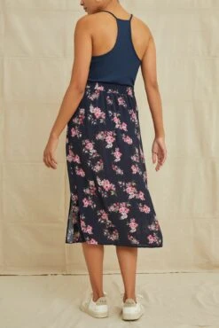 Ollie Midi Skirt - Whitby Floral -Outlet Sleek Vest Store 0099OllieWhitby 4813 web 721dfee7 9402 4f9a 89a0 2f21791614b3