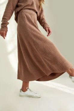 Blaze Cloud Rib Skirt -Outlet Sleek Vest Store 0170 Blaze Knit Brown 2705 web