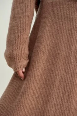 Blaze Cloud Rib Skirt -Outlet Sleek Vest Store 0170 Blaze Knit Brown 2708 web