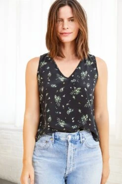 Tori Silk Tank -Outlet Sleek Vest Store 0211ToriBolinasFloral 6667 web