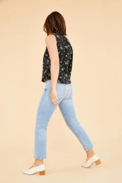 Tori Silk Tank -Outlet Sleek Vest Store 0211ToriBolinasFloral 6694 web