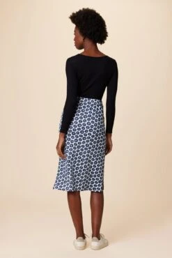 Vindy Reverie Knit Skirt - Calico Navy -Outlet Sleek Vest Store 0220 Vindy Calico Navy 3