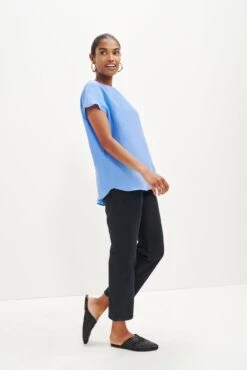 Delilah Cupro Top - Sky -Outlet Sleek Vest Store 0273 Delilah Sky 1121 Web 60aafb5c ed4f 4f6d b63d cc5e6ac51456