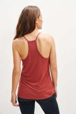 Jada Dream Knit Tank - Earth -Outlet Sleek Vest Store 0297 Jada Modal Earth 1653 web 933d8499 cd99 42ab bbb9 0106fe80cfe4