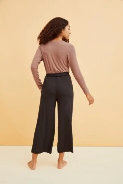 Rowan Zero-Waste Pant - Black -Outlet Sleek Vest Store 0356 Rowan Zero Waste Pant Black 2195 web 35705be6 5e73 4e93 af03 3c5247043a93