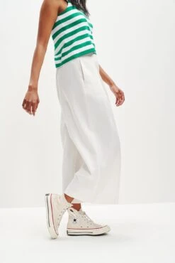 Deslin Pant - Zinnia - ReAmour -Outlet Sleek Vest Store 0369 Deslin Salt 2 0914 web 7e3c5539 51d2 40f3 8ef3 34c6c06b4826