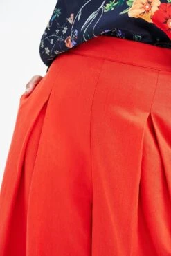 Deslin Pant - Zinnia - ReAmour -Outlet Sleek Vest Store 0369 Deslin Zinnia 1661 web 5cae9387 e1f6 4d10 ab1e 982a8b3f7df4