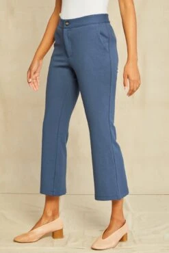 Beatrice Cropped Flare Pant -Outlet Sleek Vest Store 0429 Beatrice Crop Flare Azure 3706 web