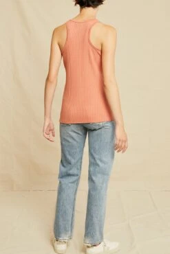 Celeste Knit Tank - Hibiscus -Outlet Sleek Vest Store 0456 Celeste Hibiscus 1419 web 8bd779f4 2bbc 4237 87dd 661f7f1bb482