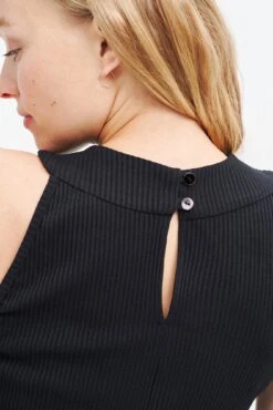 Leomie Paris Rib Tank - ReAmour 30 Leomie Paris Rib Tank - ReAmour -Outlet Sleek Vest Store 0474 Leomie Black 0909 web 98e6ed05 f79f 42f2 897c 388cdd0172ff