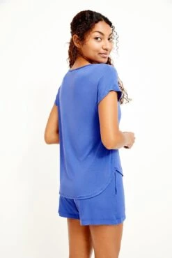 Chessa Dream Knit Tee - Lapis -Outlet Sleek Vest Store 0505 Chessa Lapis 0696 web 178ca1df 3073 4d02 88e1 f52f5959a3ca