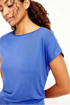 Chessa Dream Knit Tee - Lapis -Outlet Sleek Vest Store 0505 Chessa Lapis 0784 web 5d0acbc6 cda1 48e2 95e6 3e719ca0f45c