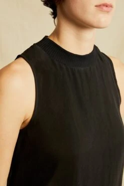 Pippen Mixed Cupro Tank - Black - ReAmour -Outlet Sleek Vest Store 0510 Pippen Black 0273 Web dac8cbb2 270a 43f8 8e55 5c6c658a8c37