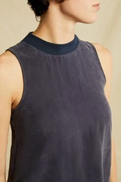 Pippen Mixed Cupro Tank - Ocean - ReAmour -Outlet Sleek Vest Store 0510 Pippen Navy 0535 Web e8ecb778 18d3 4ec0 a199 eb4598cf2829