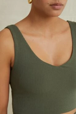 Rosa Paris Rib Tank - Calla Green -Outlet Sleek Vest Store 0516RosaCallaGreen 3859 web a3d978b6 621a 4606 a30c faa68ce8bdf6