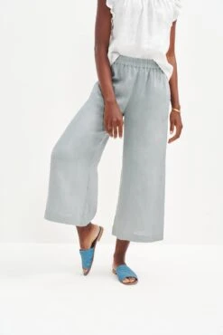 Salice Linen Pants - ReAmour 34 Salice Linen Pants - ReAmour -Outlet Sleek Vest Store 0558 Salice Linen Eucalyptus 1273 web 0c18d562 c412 4d46 b7dc a38a378110cd