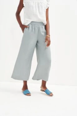 Salice Linen Pants - ReAmour 36 Salice Linen Pants - ReAmour -Outlet Sleek Vest Store 0558 Salice Linen Eucalyptus 1283 web aa735d50 d87b 4f69 b17a ae19a26e17f6