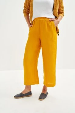 Salice Linen Pants - ReAmour 28 Salice Linen Pants - ReAmour -Outlet Sleek Vest Store 0558 Salice Linen Sunflower 1955 web 77dd65ef 556e 422b 9324 19924425e1ff