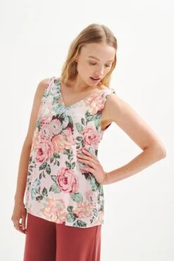 Ninette Upcycled Tank - ReAmour -Outlet Sleek Vest Store 0589 Ninette Upcycled Genoa Floral 0434 web 880125a1 89a1 49df 9deb 7cf30c04c9c6