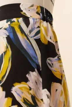 Finley Washable Silk Skirt - Marbella -Outlet Sleek Vest Store 0709 Finley Marbella Floral 4