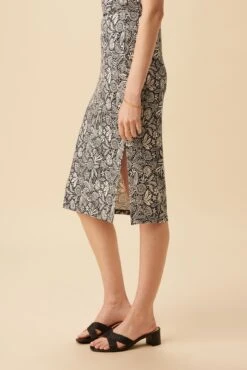 Vindy Viscose Knit Skirt - Nina Black 7 Vindy Viscose Knit Skirt - Nina Black -Outlet Sleek Vest Store 10276 Vindy Viscose Knit Nina Black 2