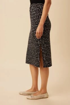 Vindy Viscose Knit Skirt - Valencia Dot Black -Outlet Sleek Vest Store 10276 Vindy Viscose Valencia Dot Black 2