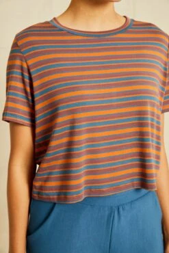 Tara Dream Knit Cropped Tee -Outlet Sleek Vest Store 211013 AV October ECOMM 0231TaraModalRivoliStripe 5641 web