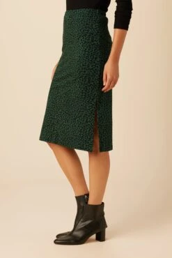 Vindy Reverie Knit Skirt - Forest Leopard -Outlet Sleek Vest Store 23 0220 Vindy Forest Leopard 2