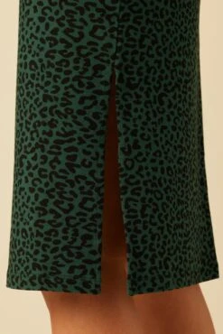 Vindy Reverie Knit Skirt - Forest Leopard -Outlet Sleek Vest Store 23 0220 Vindy Forest Leopard 5