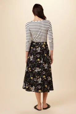 Blaze Washable Silk Wrap Skirt - French Jardin Black 6 Blaze Washable Silk Wrap Skirt - French Jardin Black -Outlet Sleek Vest Store 7965 Blaze Wrap French Jardin Black 3