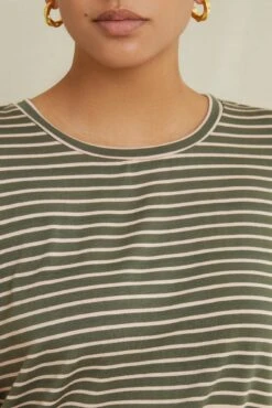 Berkeley Dream Knit Tee - Vine Rose -Outlet Sleek Vest Store 9493SSBerkeleyAmsterdamRoseVineStripe 2891 web 1d5f1a39 1190 4469 9132 b310b093ad52