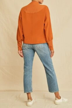 Nadav Luxe Fleece Sweatshirt - Umber -Outlet Sleek Vest Store 9494 Nadav Umber 1824 web 732c95db 4e4e 48aa b9c4 795eab3906b7