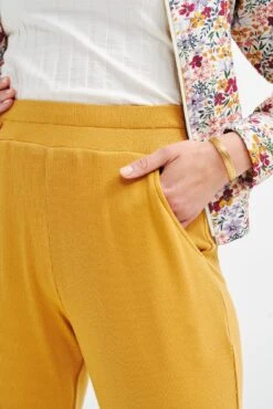 Skylar Dream Rib Joggers - Chai -Outlet Sleek Vest Store 9687 Skylar Dream Rib Chai 1034 web 8dfab0d3 ec12 4ce3 ba07 966be932a63f