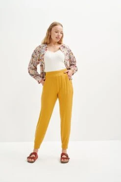 Skylar Dream Rib Joggers - Chai -Outlet Sleek Vest Store 9687 Skylar Dream Rib Chai 1055 web 6d0e1285 3b1f 40ed 8b00 9199ac0a6b7c