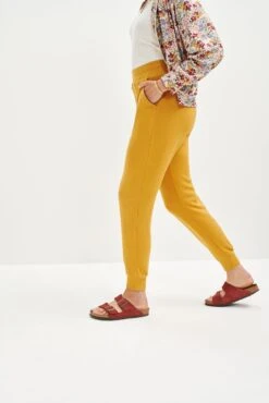 Skylar Dream Rib Joggers - Chai -Outlet Sleek Vest Store 9687 Skylar Dream Rib Chai 1107 web 8e93efab dabb 4dce 97fa 9e0abd34846b