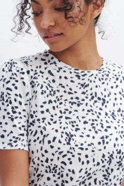 Odilia Reverie Slub Tee - Lucy Dot White -Outlet Sleek Vest Store 9828 Odilia Slub Lucy Dot White 5341 Web 11b503c2 1a62 4991 8c0c eaeba77635dc