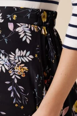 Blaze Washable Silk Skirt - French Jardin Black -Outlet Sleek Vest Store 9838 Blaze French Jardin Black 5