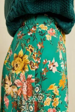 Blaze Washable Silk Skirt - Rosalind Floral -Outlet Sleek Vest Store 9838 Blaze Washable Silk Rosalind Floral 10924 web 835676ec 7a7d 42ed bc91 180d20b49403