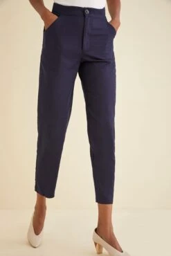 Dava Silk Noil Pants - Navy - ReAmour -Outlet Sleek Vest Store Dava Pant 2429 web f23f87b4 5289 45ef 9079 a605ccfd5657