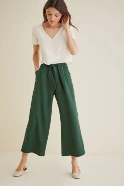 Eldora Wide Leg Pant 22 Eldora Wide Leg Pant -Outlet Sleek Vest Store Eldora Green 0037 web