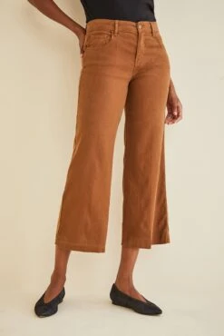 Annabelle Wide Leg Cropped Pant - Tobacco -Outlet Sleek Vest Store LEVEL 99 Annabelle Wide Leg Crop Tobacco 1339 web 2053810c 48b0 45db a539 30ee55ecc64e