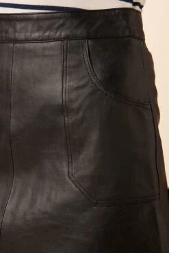 Deadwood Lena Mini Skirt - Black -Outlet Sleek Vest Store TBD Lena Black 4