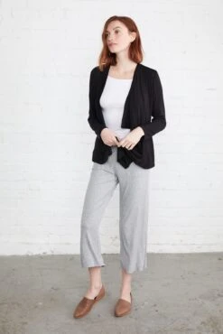 Alison Cozy Rib Pant - ReAmour -Outlet Sleek Vest Store alison grey 005 w 6accd32b bc6c 4dec 9002 0f2c4c3fdac9